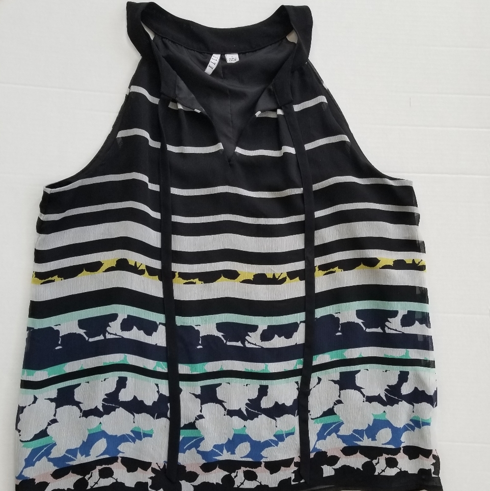 ELLE Sleeveless Bow Blouse